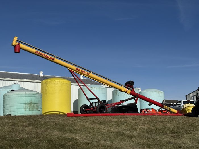Westfield 41' x10" transport auger WR 100