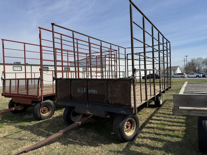 Bale King 8x18 hay rack wagon