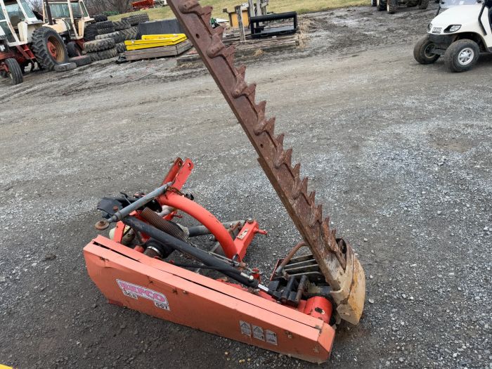 Befco 7' 3pt sickle bar mower