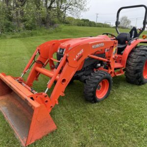 Kubota L4701 4wd with LA765 loader